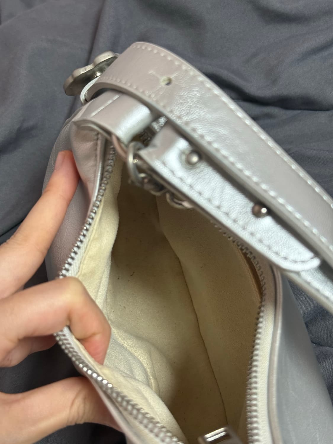 무르 에떼백 크링클 실버 상품이미지3