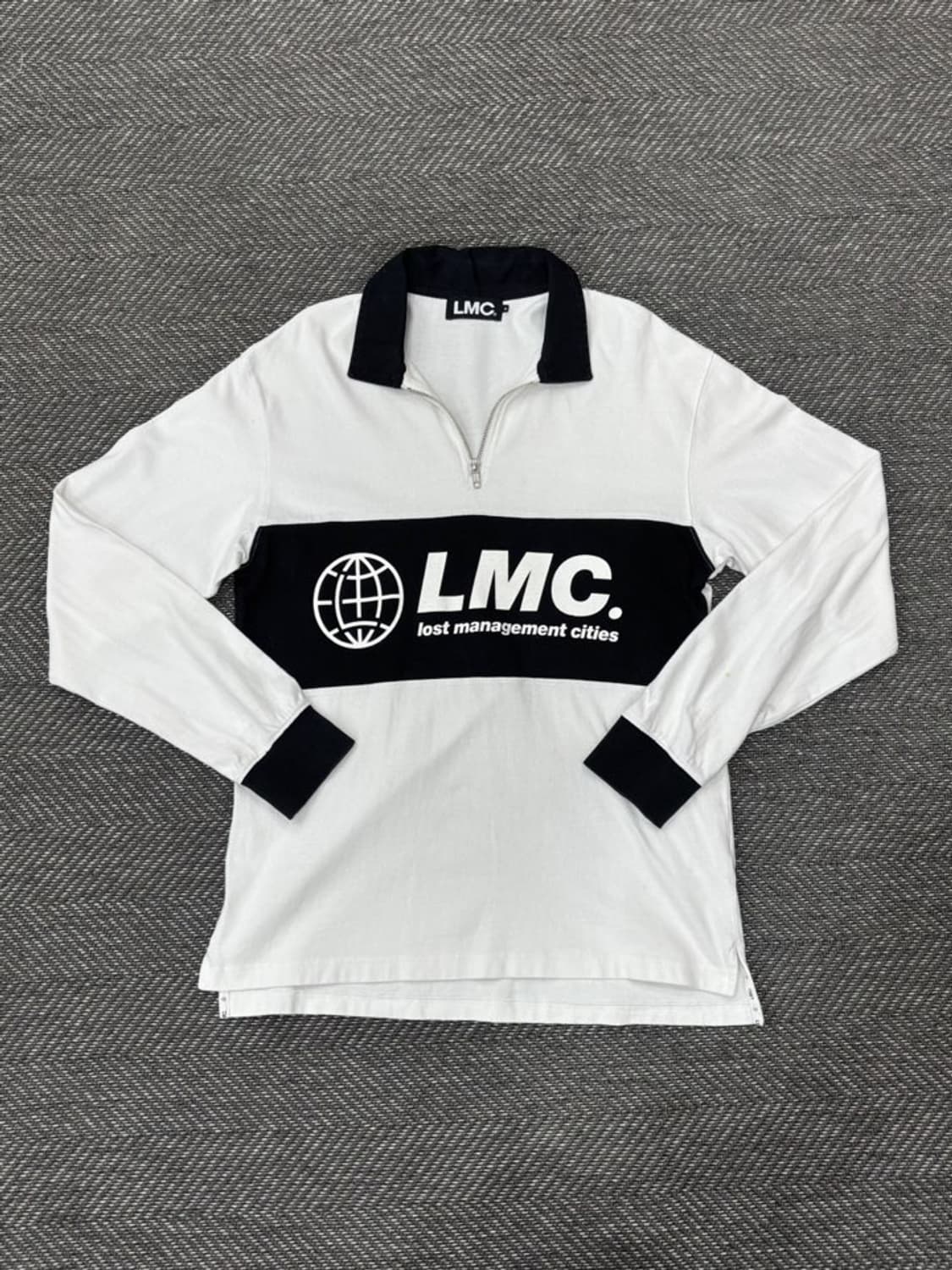 LMC 반집업 긴팔티 상품이미지1