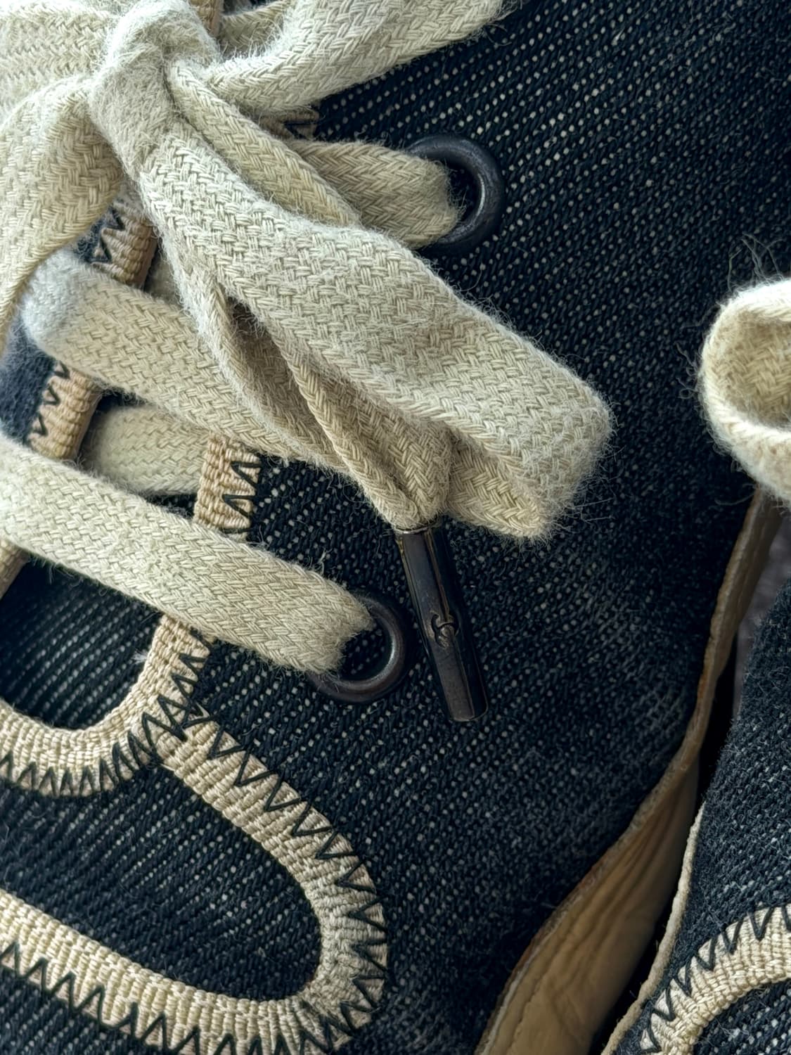 샤넬 80’s 빈티지 데님 코코마크 스니커즈 상품이미지5