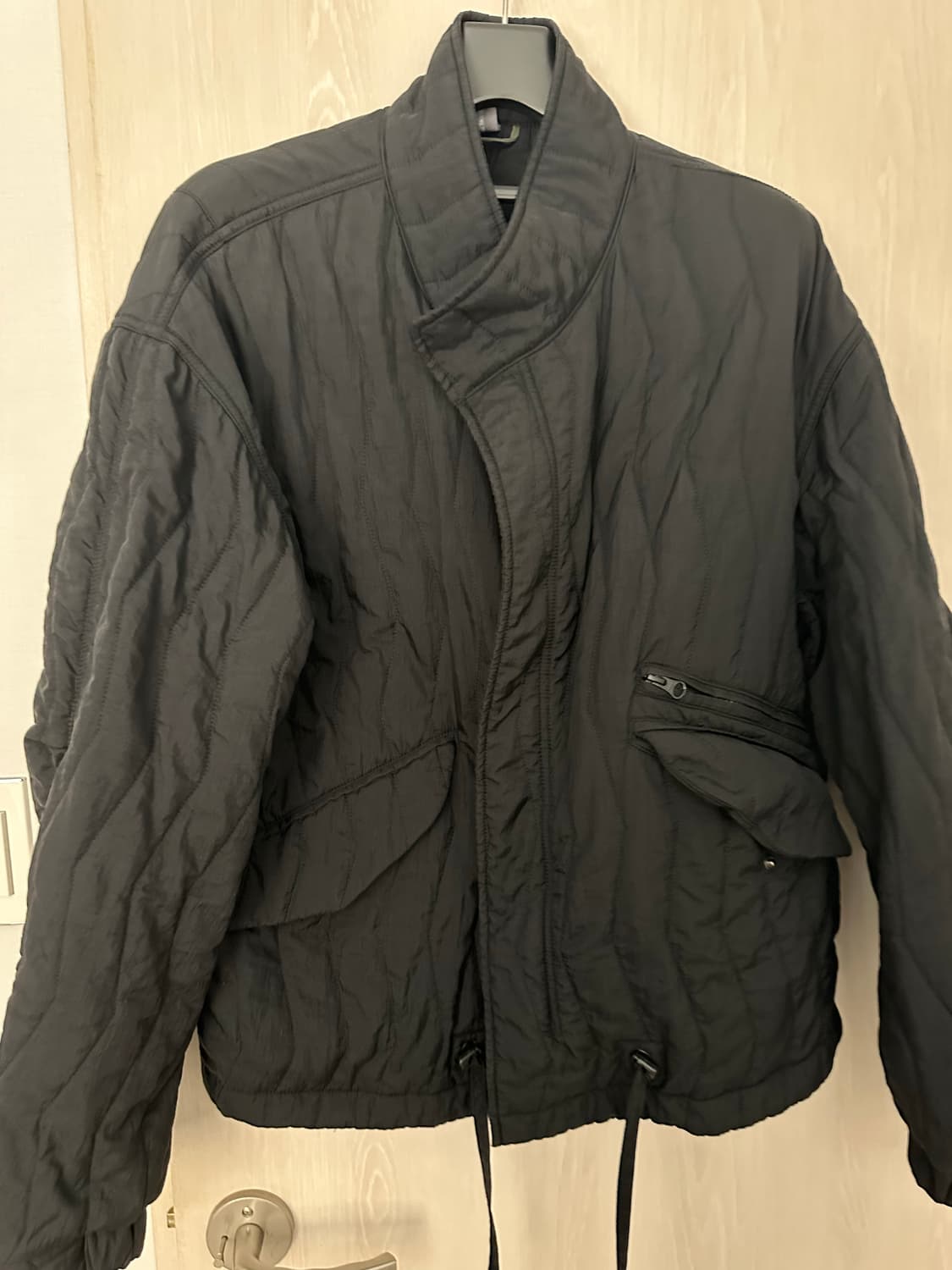 언어펙티드 퀄팅 자켓 3사이즈 판매합니다. 상품이미지1