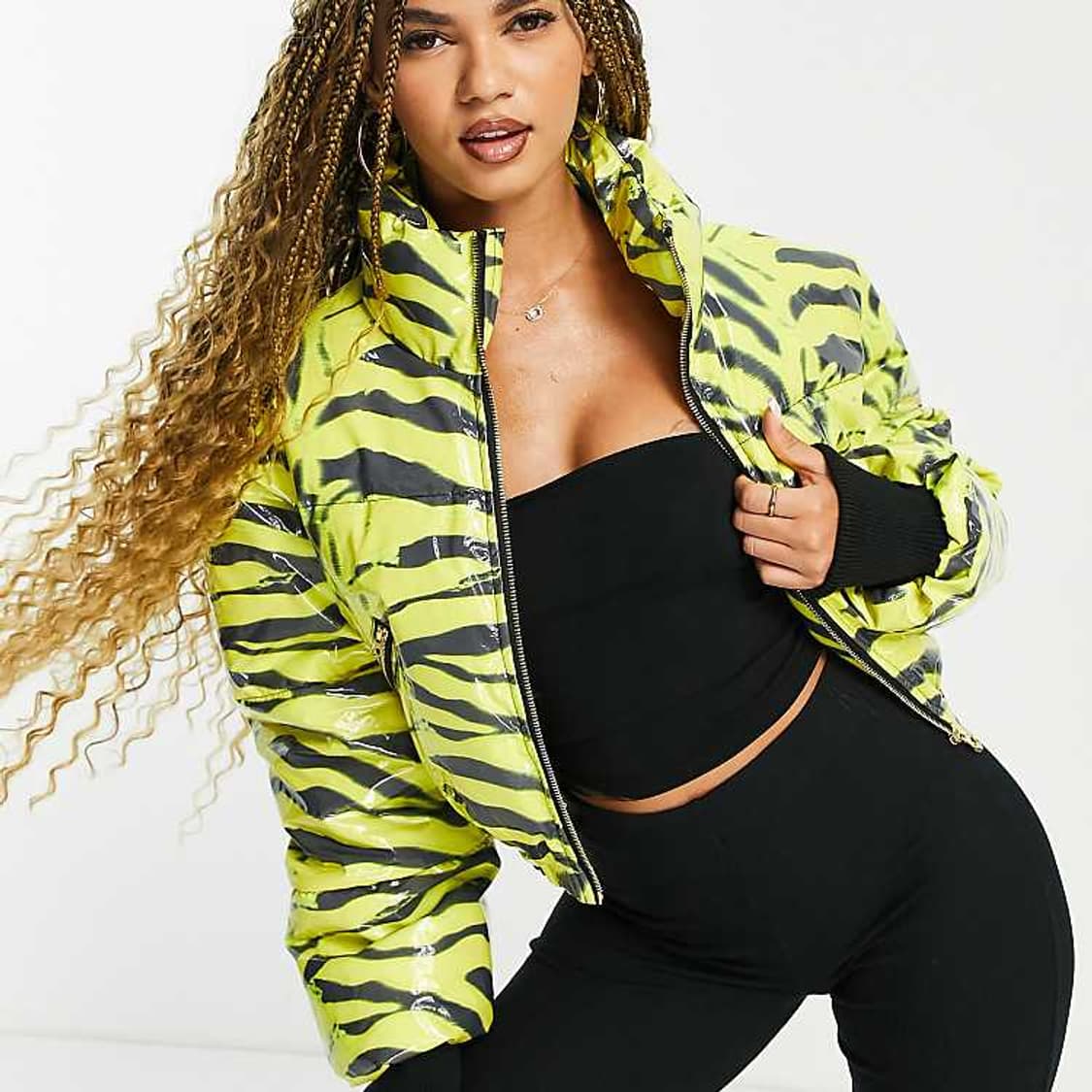 새상품 영국브랜드🇬🇧 네온옐로우 메탈릭 크롭 패딩 상품이미지1