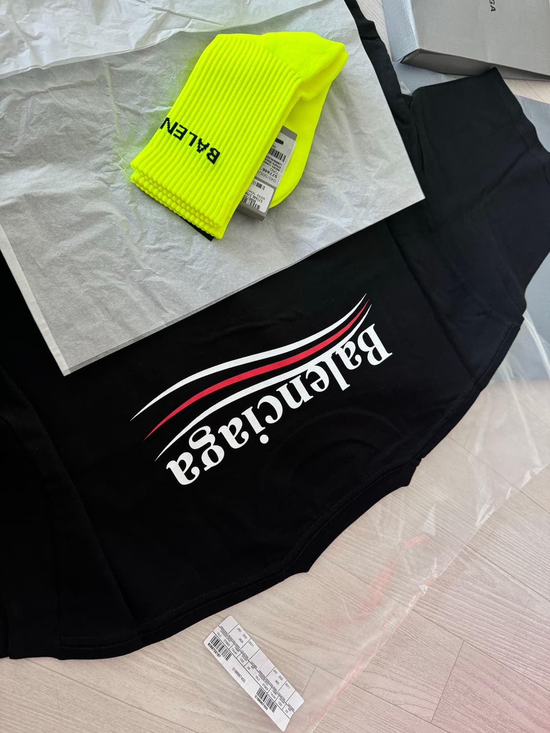 발렌시아가 웨이브로고 반발티 + 양말 상품이미지3