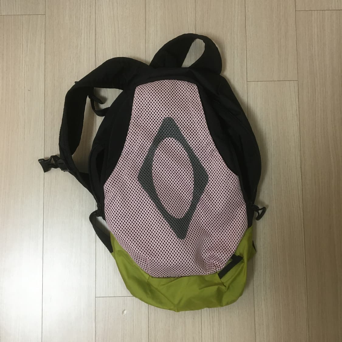 미스치프 백팩 상품이미지1