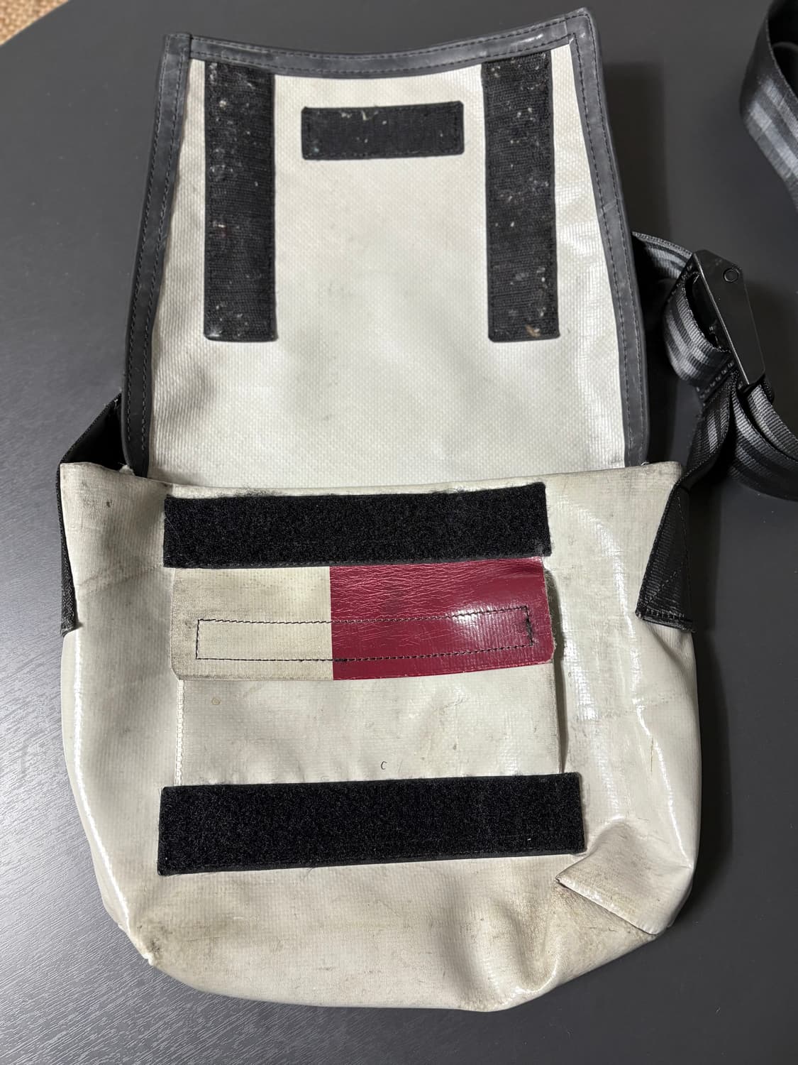 Freitag LASSIE 70,000 (가격제안도 받아요~) 상품이미지2