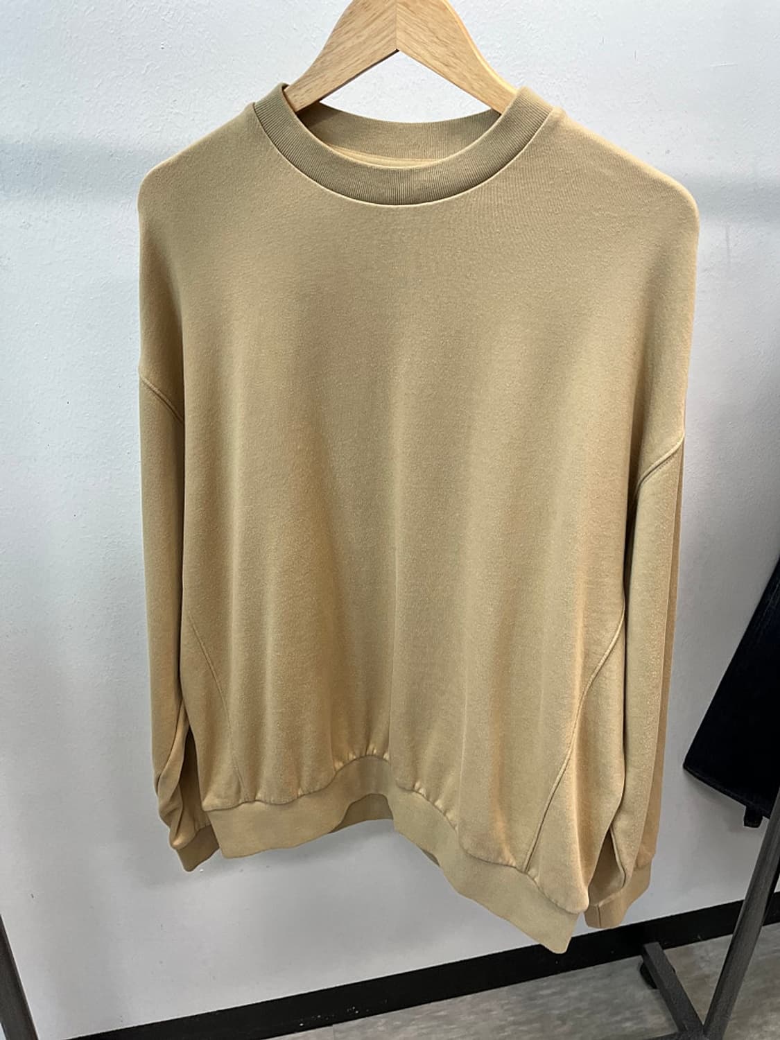 110) 타임 베이지 프린트 맨투맨  상품이미지3