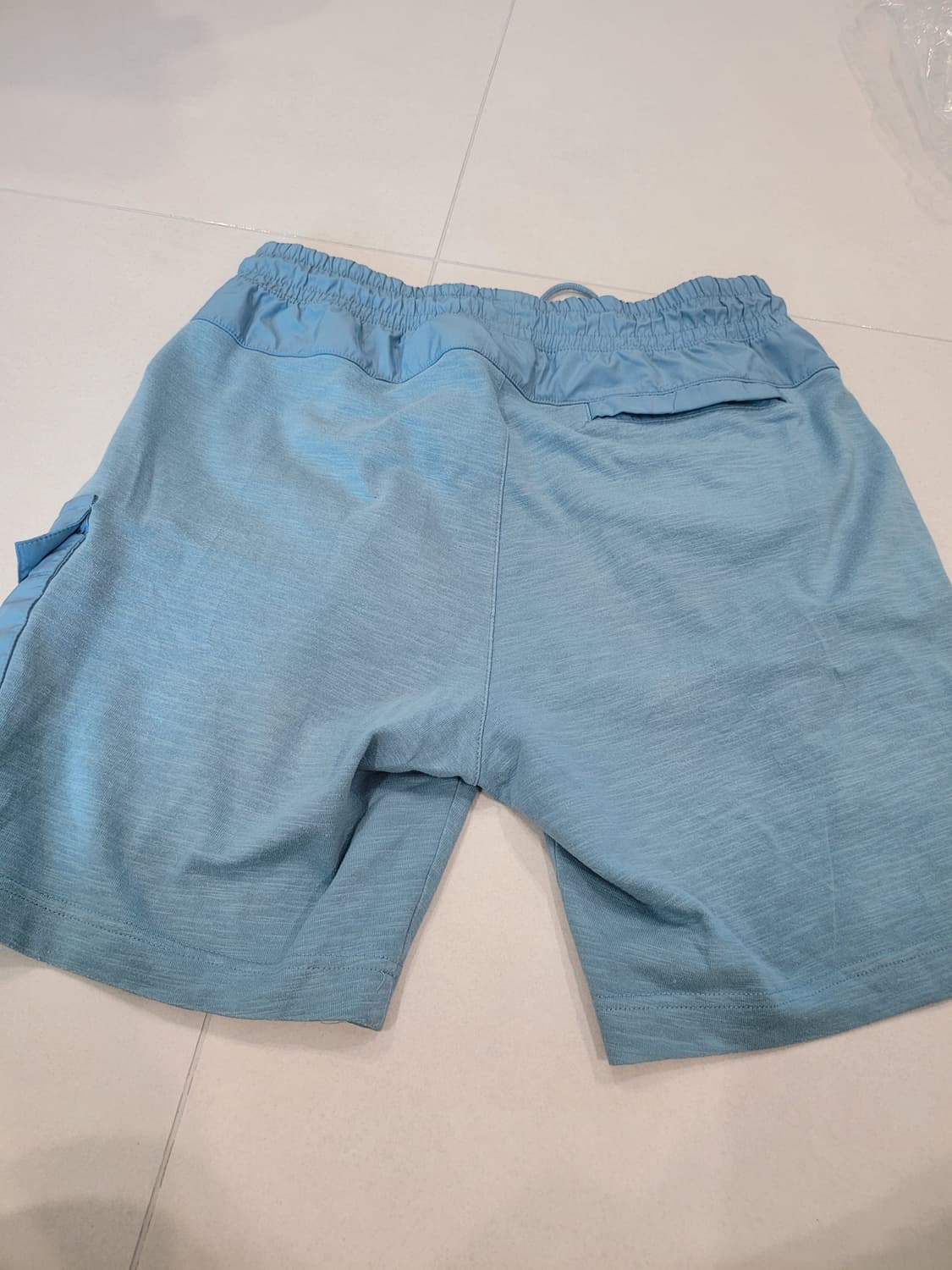 청량한 컬러감! 나이키 스포츠 에센셜 플로우 쇼츠 (M) 🌊
 상품이미지3