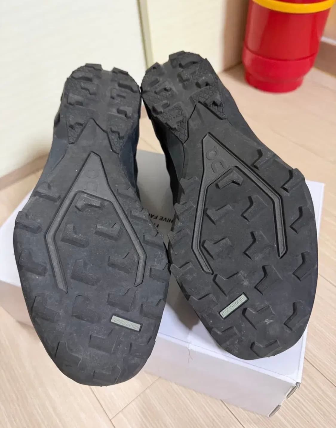 온러닝 파프 클라우드벤쳐 피크 올 블랙 상품이미지2