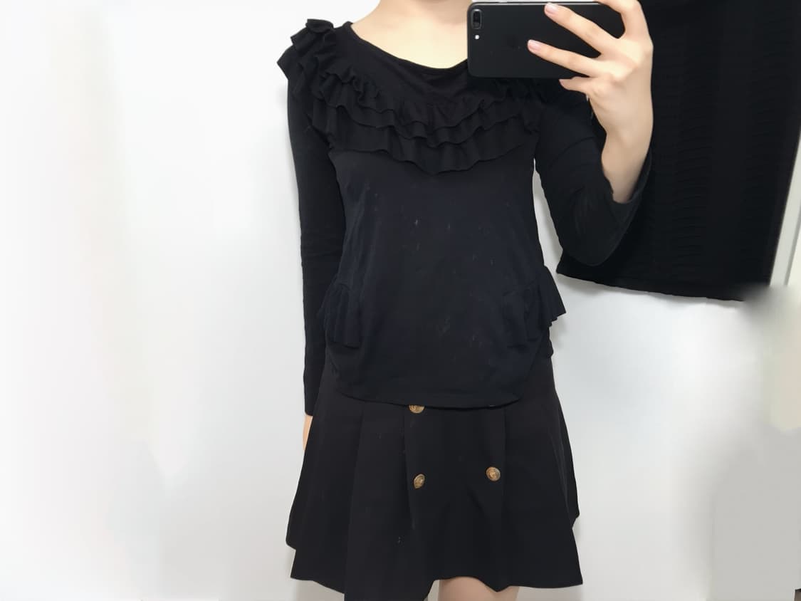 Frill Off-the-Shoulder Long Sleeve Top 상품이미지3