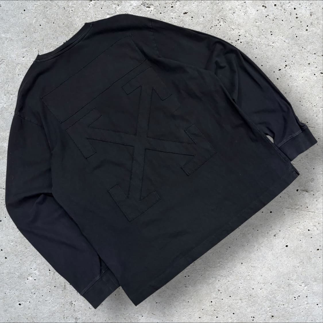 [XXL] 오프화이트 오버 블랙 긴팔 티셔츠 C82 상품이미지2