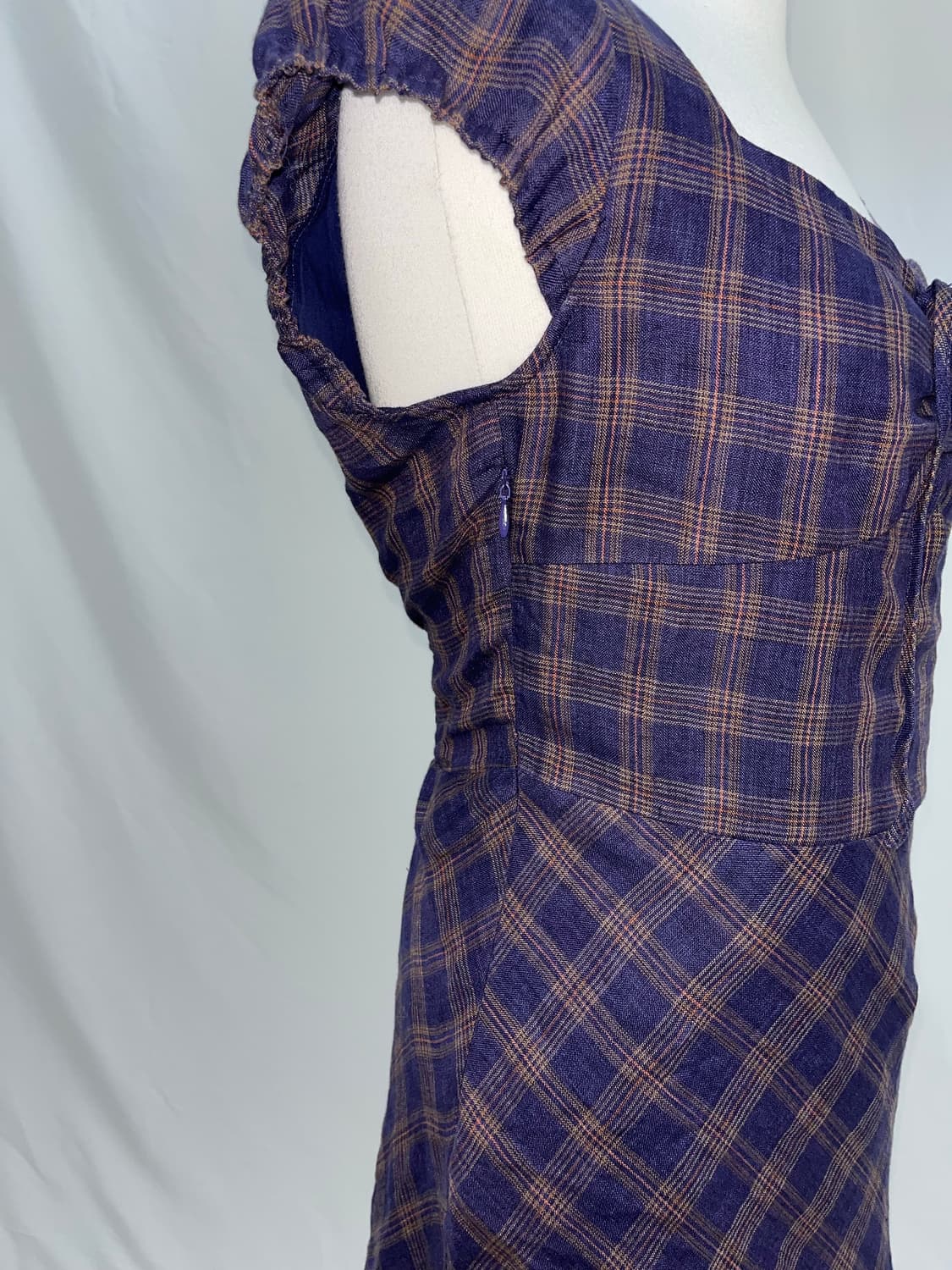 LENINA HEART-NECK CHECK DRESS 상품이미지3