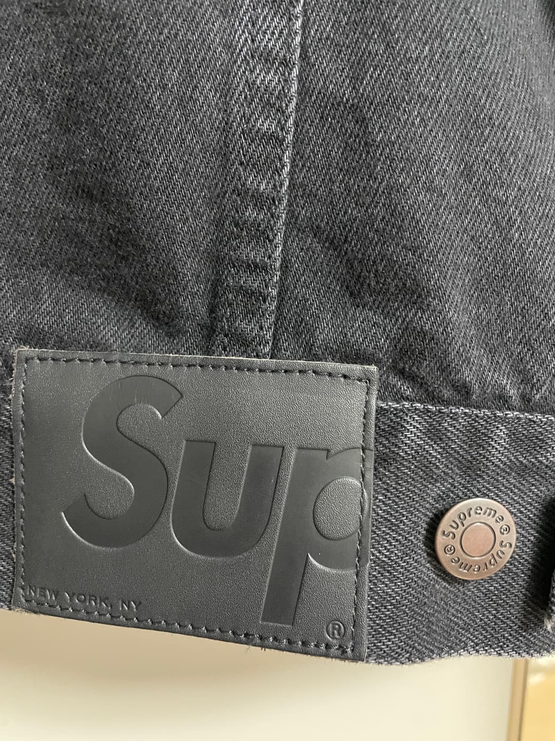 슈프림 Supreme 블랙 데님 트러커 자켓 L 새상품 상품이미지5