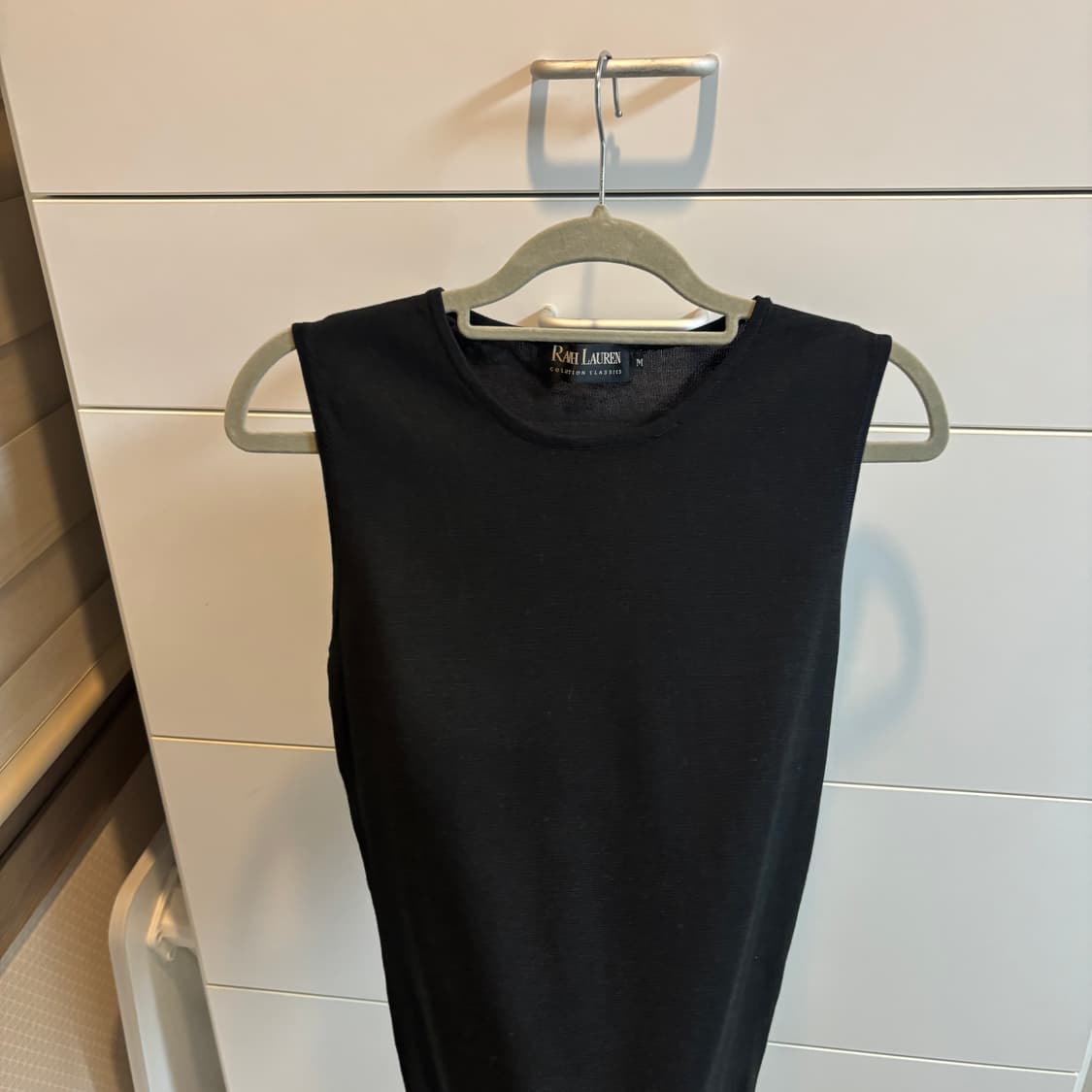 랄프로렌 블랙 면100% 나시 탑 상품이미지3