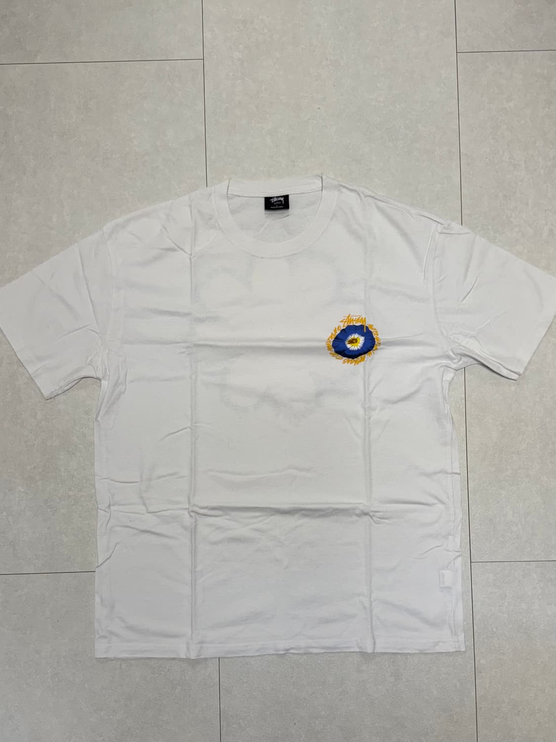 스투시 flower t-shirt 상품이미지1