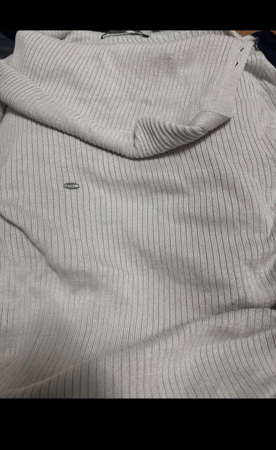 보헴서 보헤미안서울 오픈 카라 언발란스 니트 상품이미지2