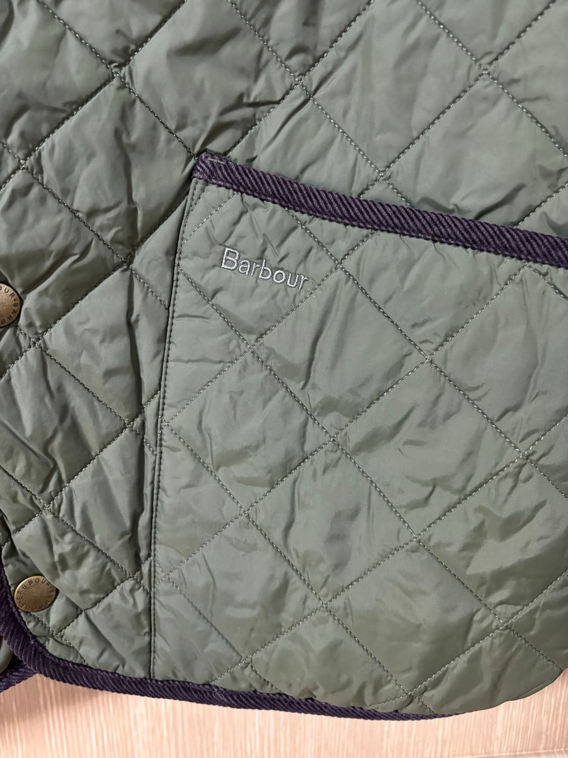 바버 퀄팅 자켓 올리브 상품이미지2