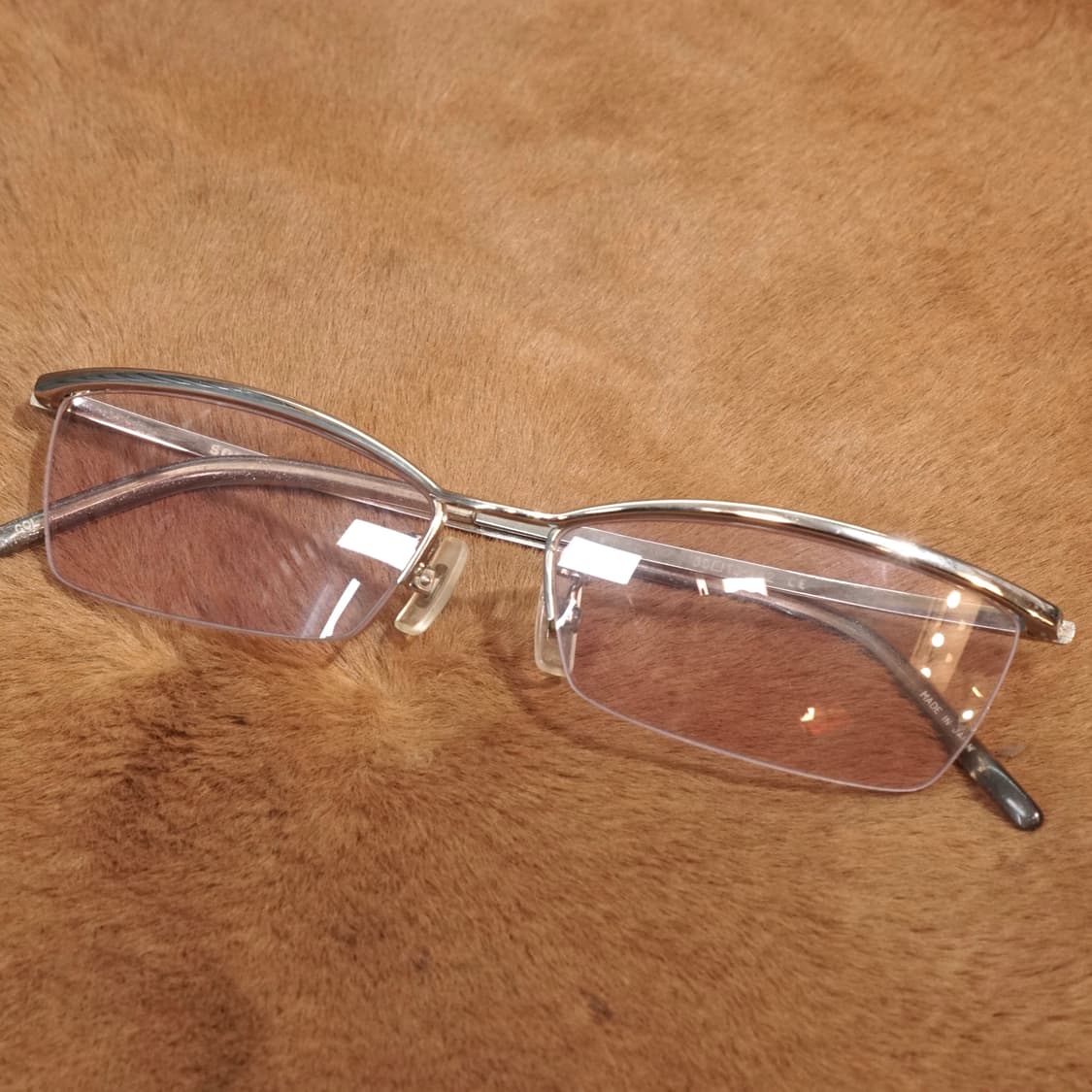 솔리드 블루 Japan 티타늄 안경 상품이미지1