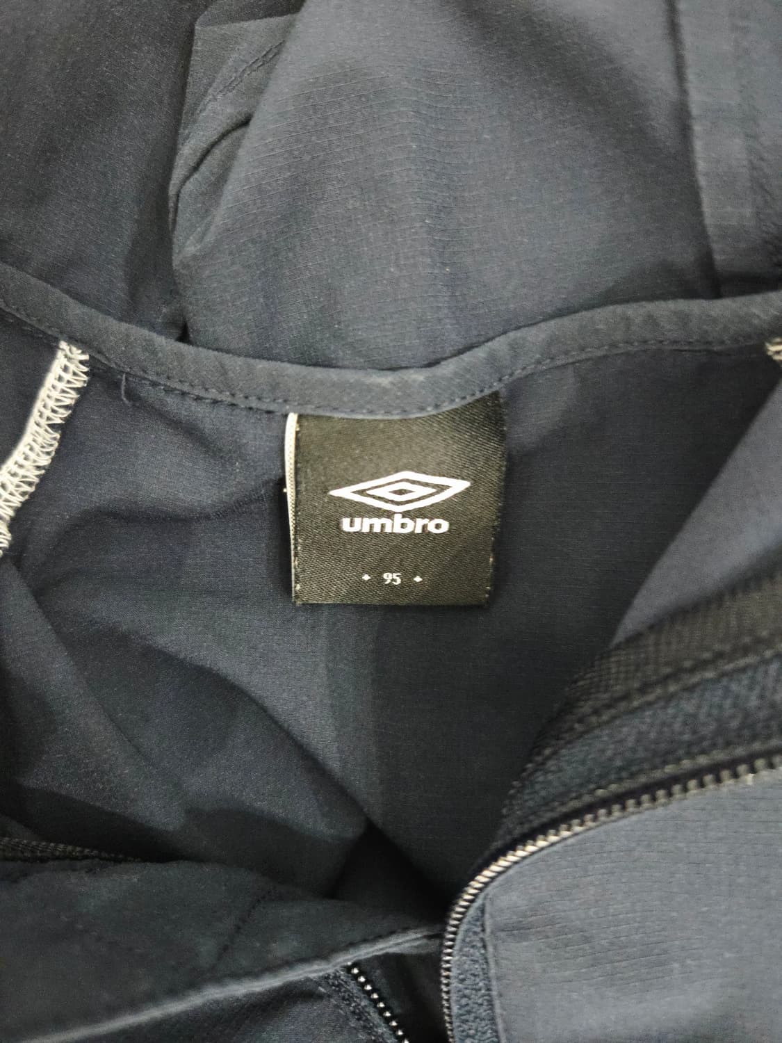 엄브로(UMBRO) 하프집업 배색 바람막이 아노락 상품이미지9