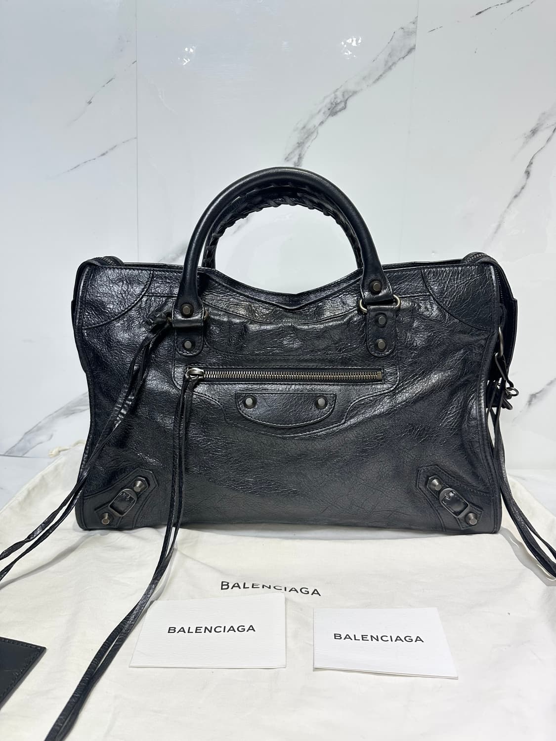 [A+ 정품] 발렌시아가 시티 모터백 미디움 블랙 상품이미지2