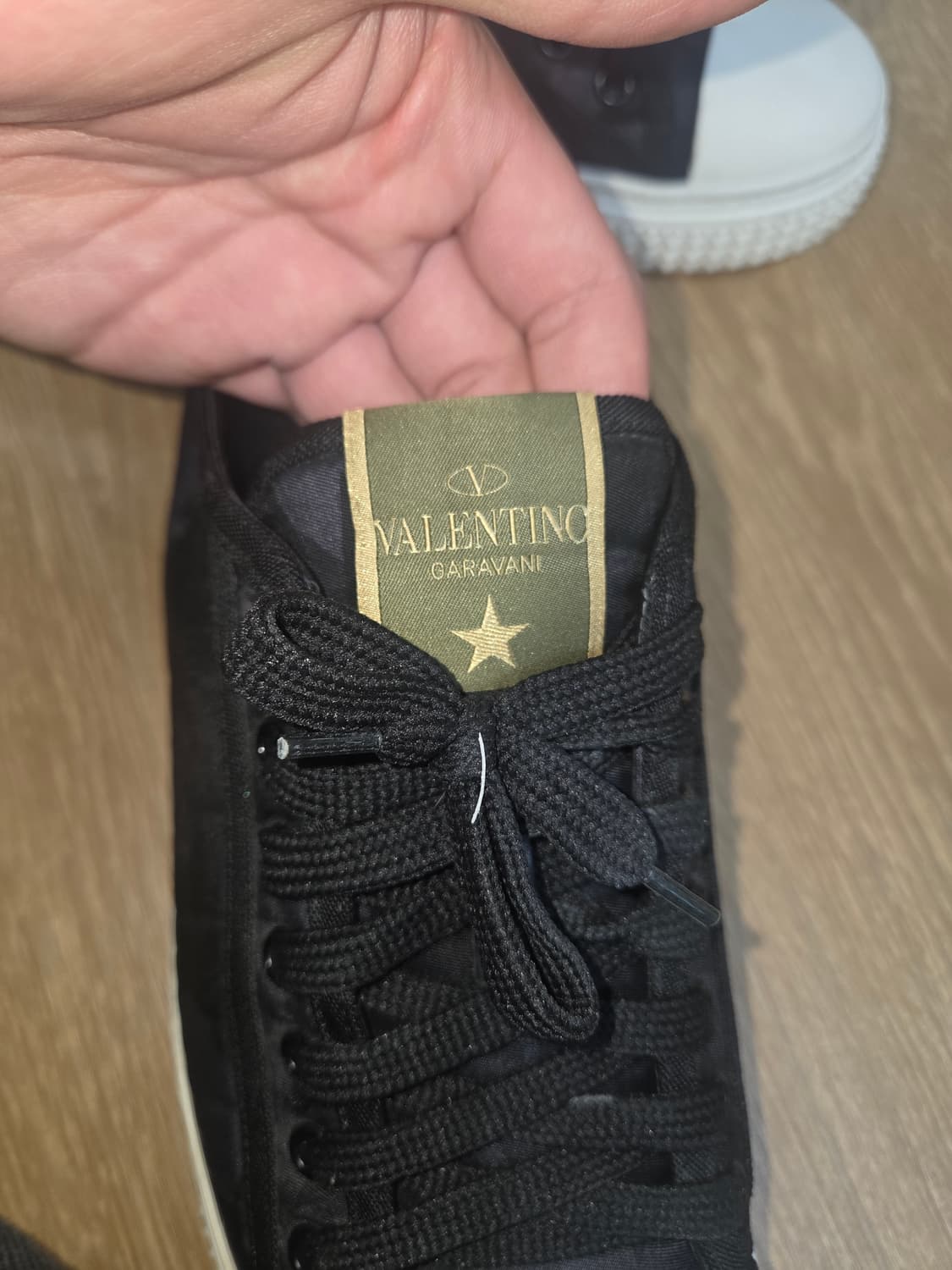 (275~280) 발렌티노 카모스타 로우 스니커즈 상품이미지8