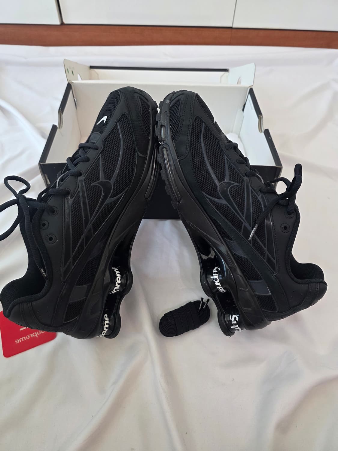 나이키 x 슈프림 샥스 라이드 2 SP 블랙 상품이미지4