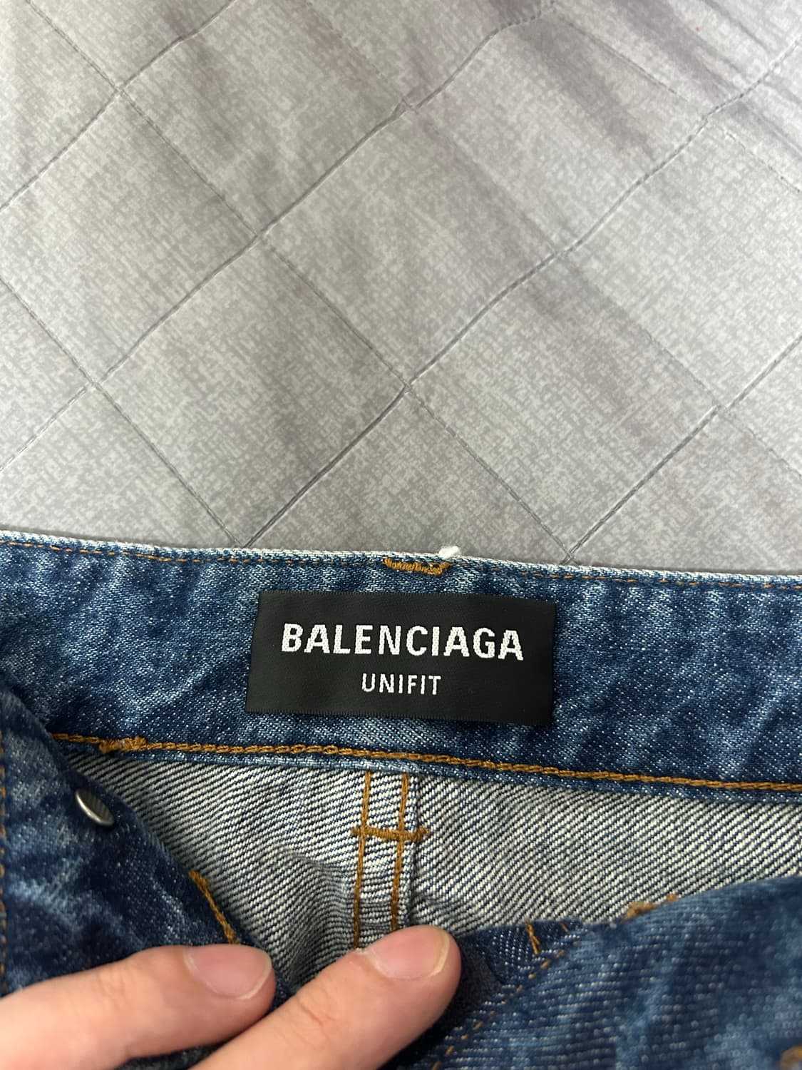 [M] 발렌시아가 로우크로치 데님 팬츠 중청 상품이미지3