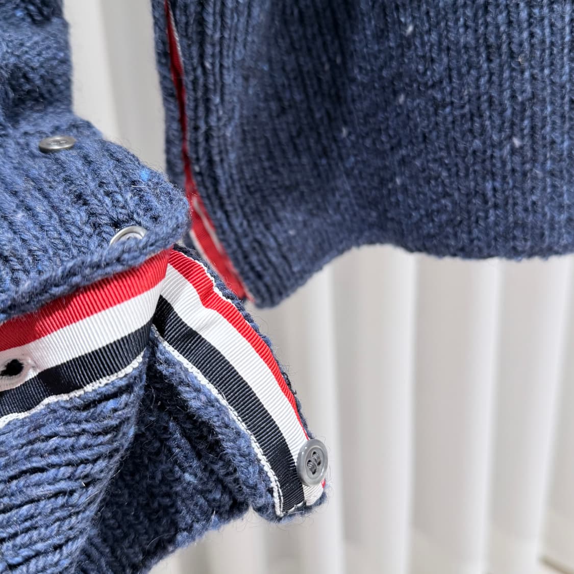 (A+/3) / 톰브라운 사선완장 도네갈 트위스트 케이블 니트 스웨터 상품이미지7