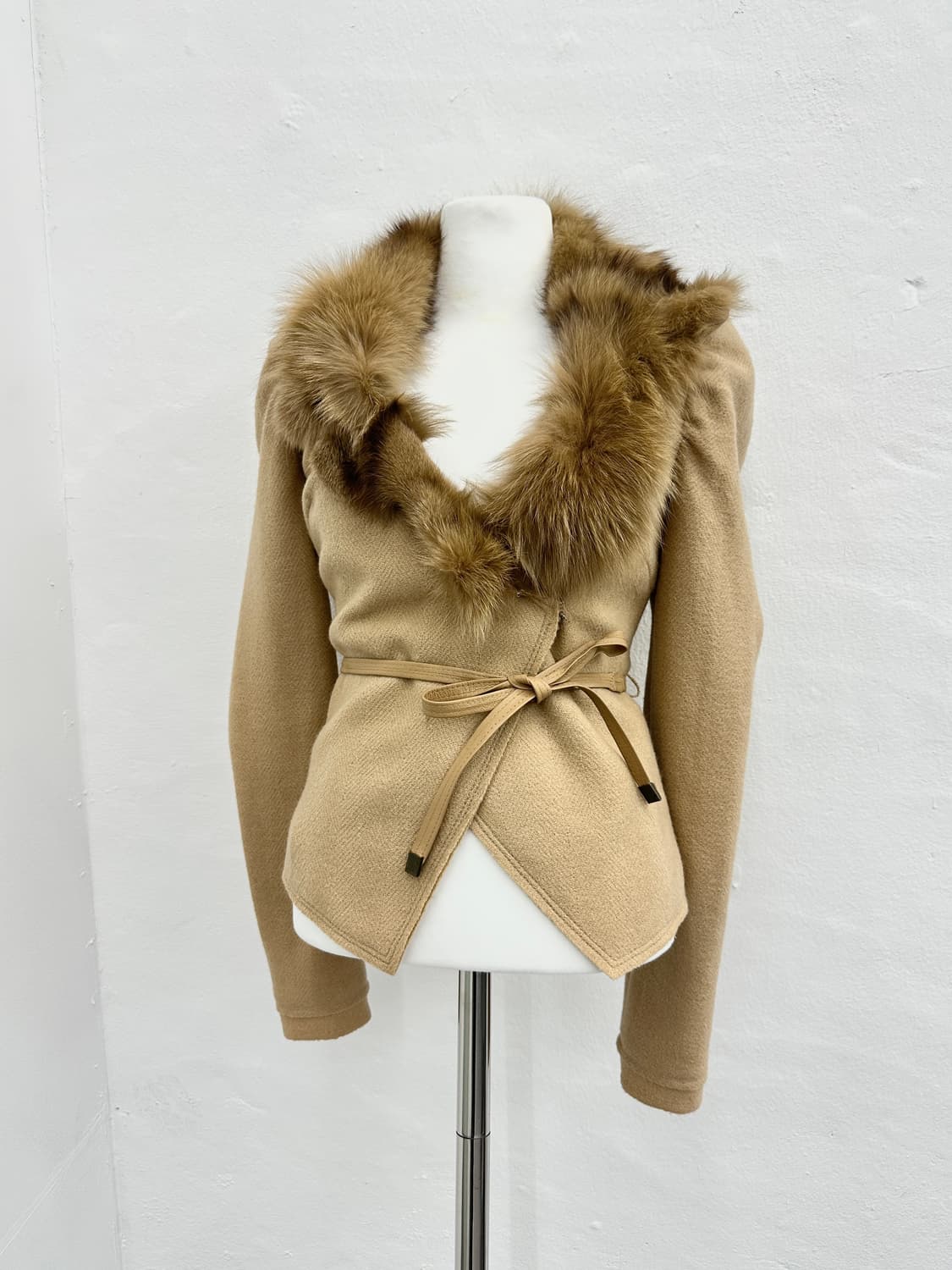 Fox fur trimming asymmetric cardigan 상품이미지8