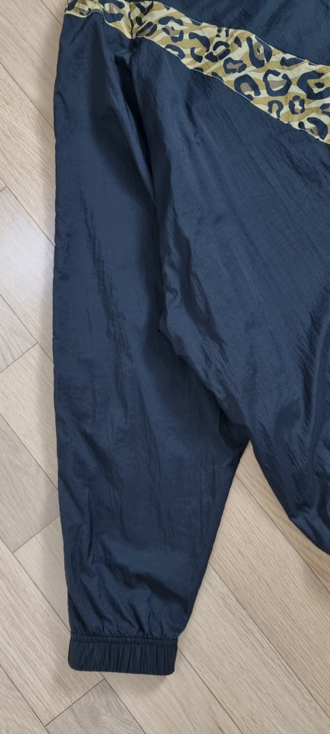 나이키 애니멀 프린트 스우시 바람막이 XL _ 여성 상품이미지7