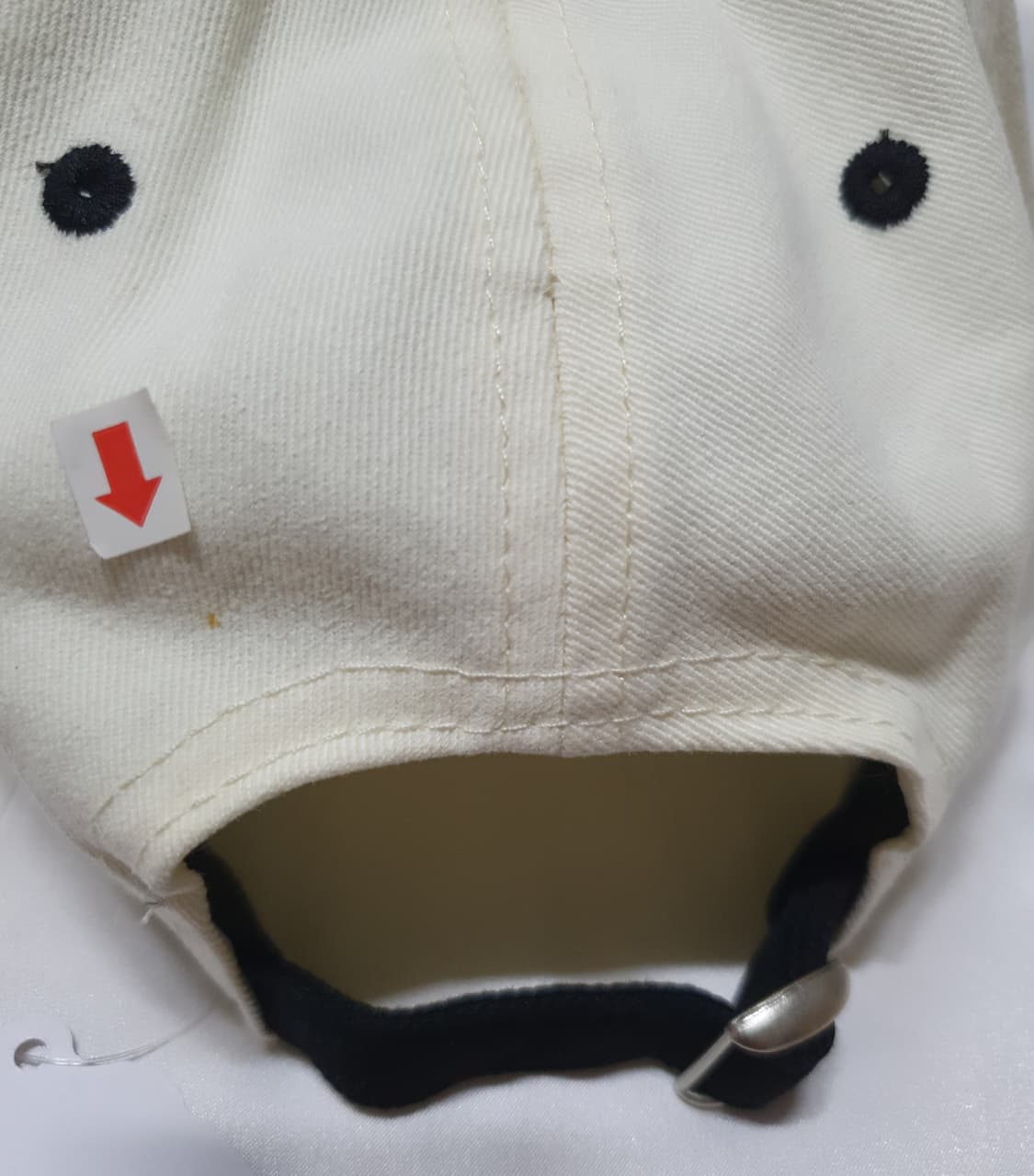 크림베이지 레드 애플 사과 뉴에라 9twenty 헬로키티 볼캡  상품이미지8