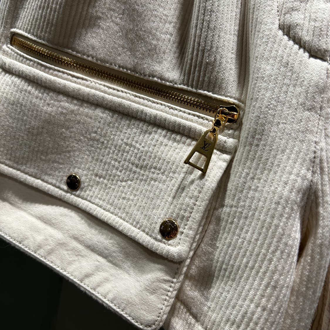 루이비통 코듀로이 사파리 쇼츠 상품이미지3