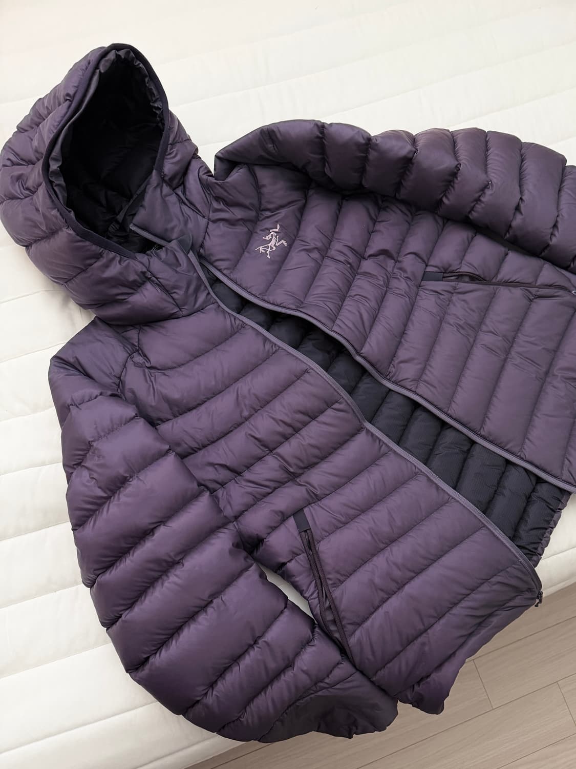 Arcteryx Cerium LT Hoody 상품이미지1