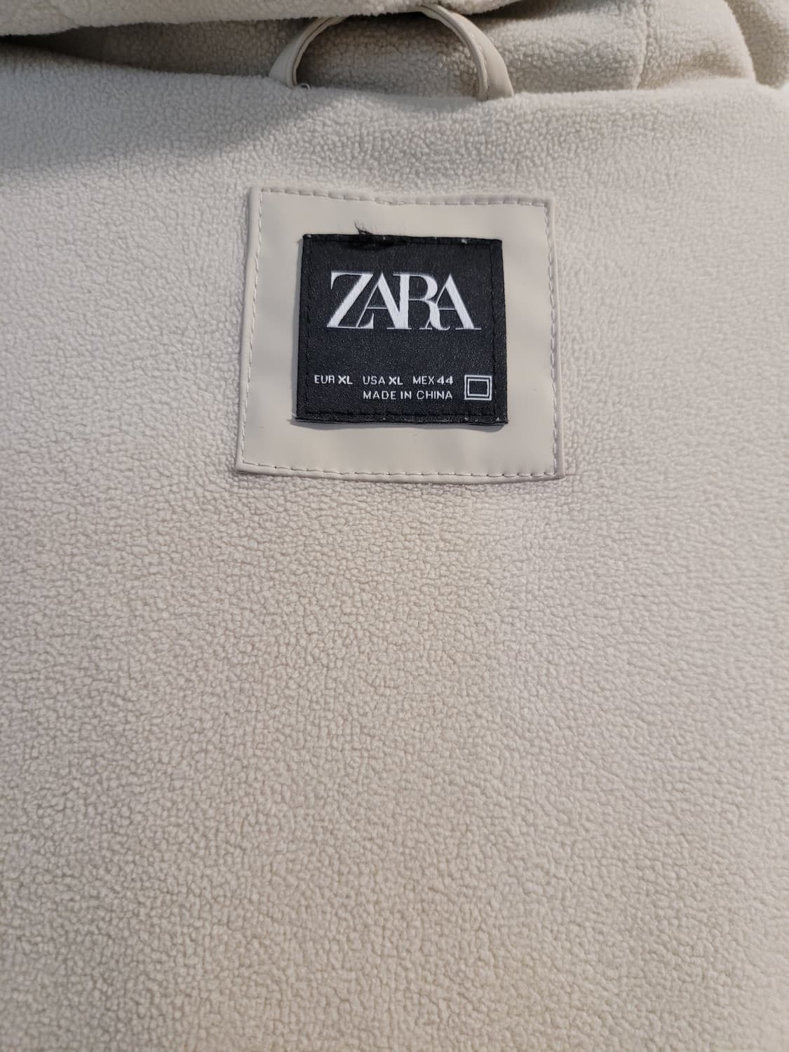 XL 비 오는 날도, 찬 바람 부는 날도 끄떡없는 ‘자라 러버 코팅 믹스 상품이미지5