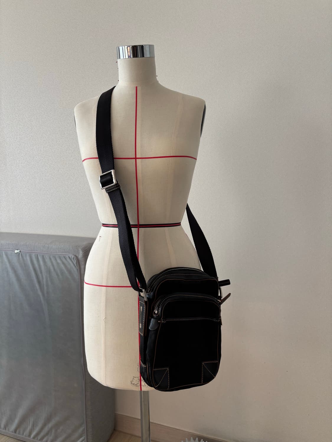 셀린느 메신저 크로스바디백 상품이미지5