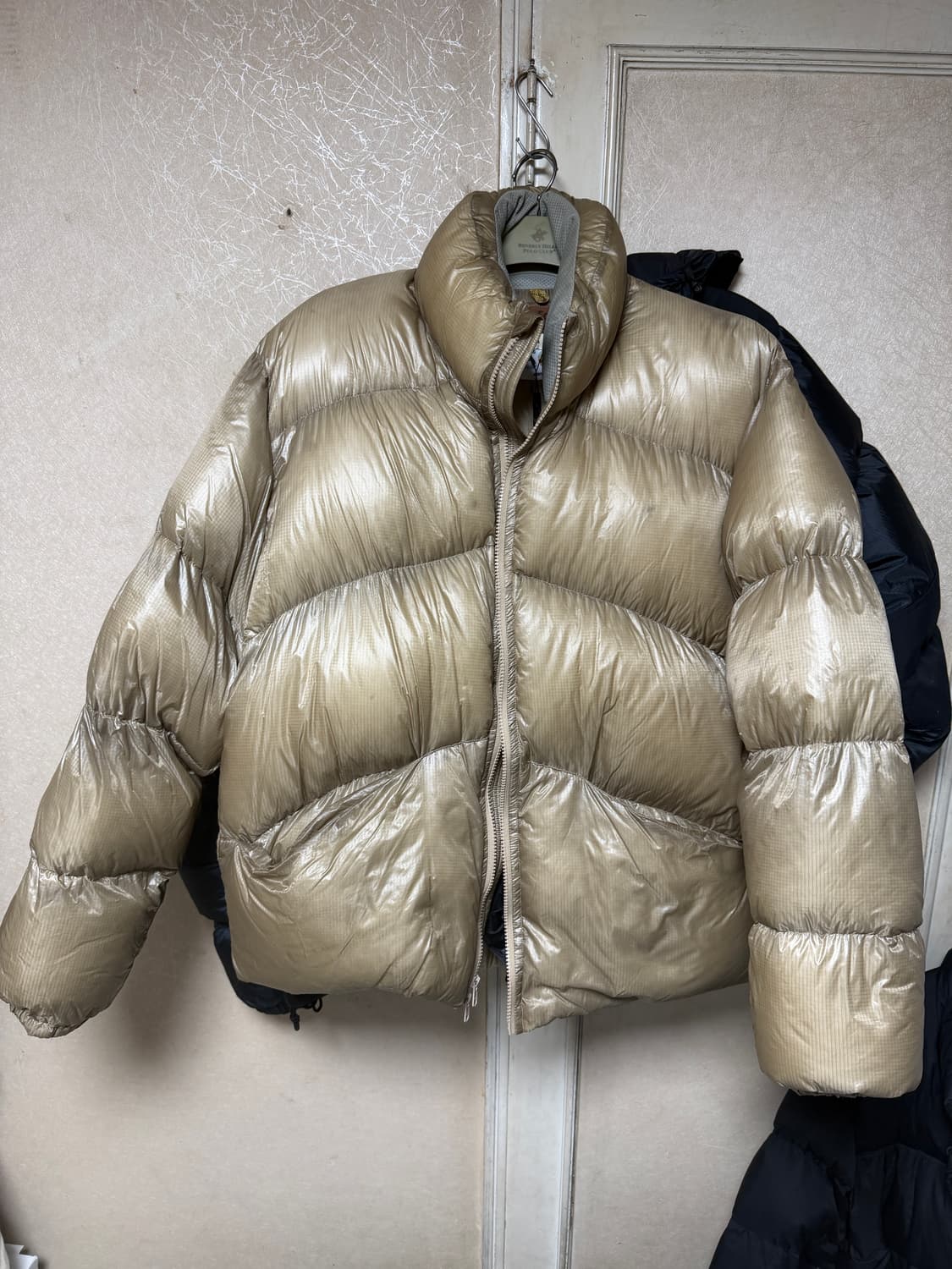 록키마운틴 NS 다운 베이지 색상 44사이즈입니다.  상품이미지1