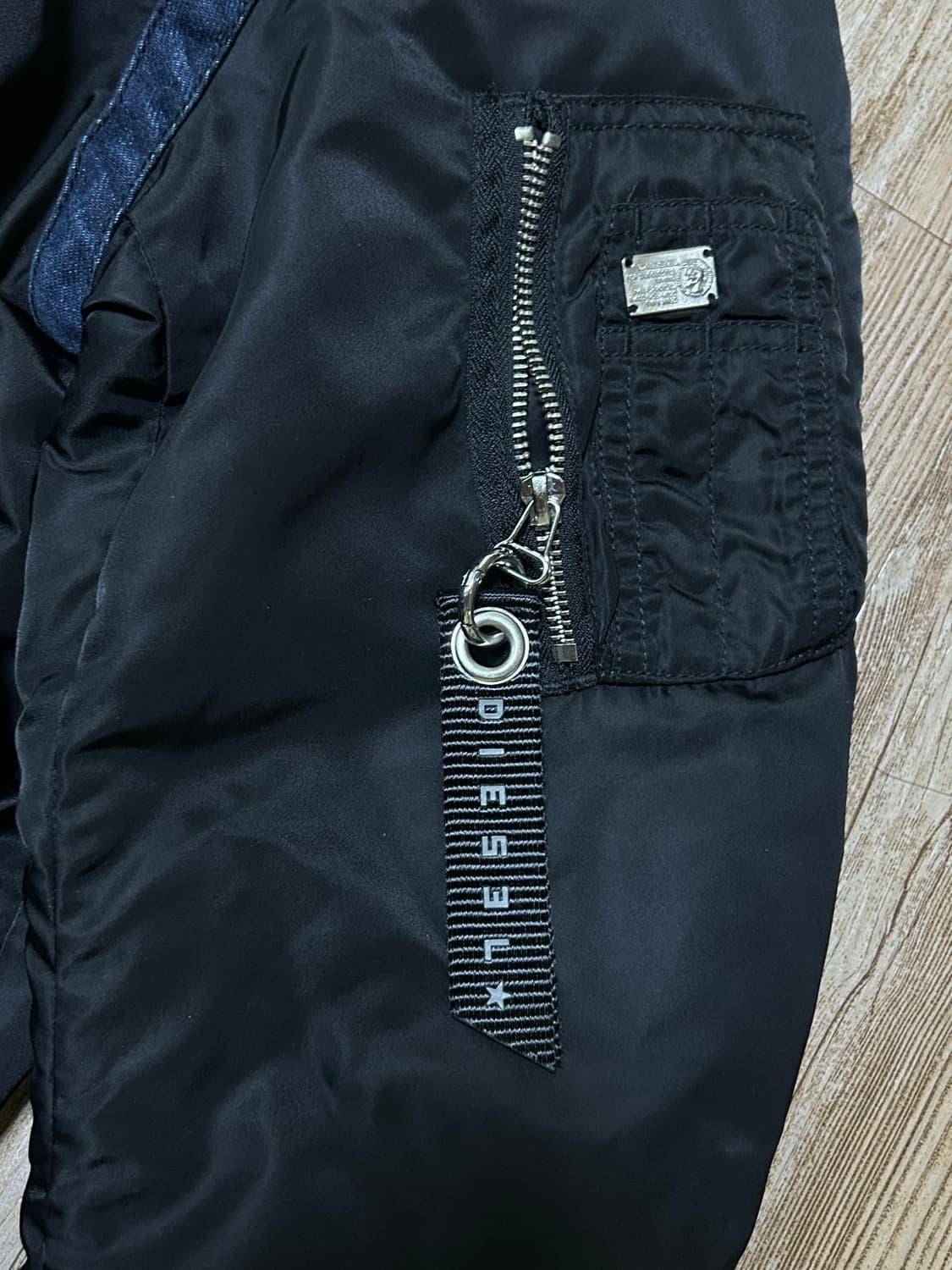 디젤 블랙 데님 디테일 ma-1 봄버 자켓 상품이미지5