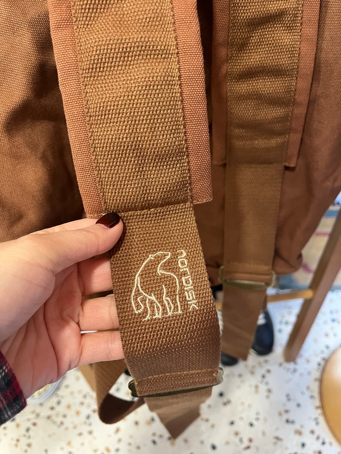 노르디스크 콩스베르그 65 가방 브라운 상품이미지3