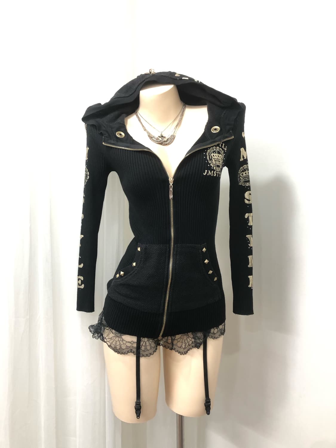 JM style gold logo stud punk hood zip up 상품이미지2