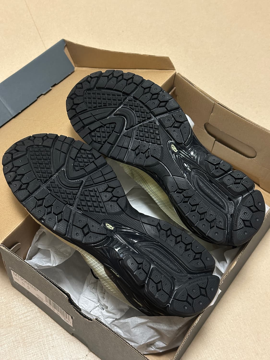 뉴발란스 1906R 피스타치오 버터 모렐 상품이미지4