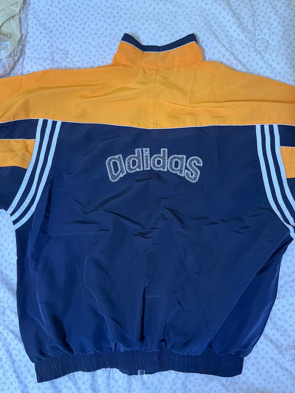 Adidas 올드스쿨 90s 빈티지 바람막이 상품이미지2