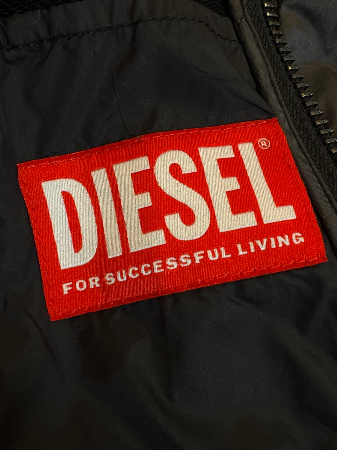 (52)DIESEL 디젤 J 롬베 후드 집업 블랙 상품이미지5