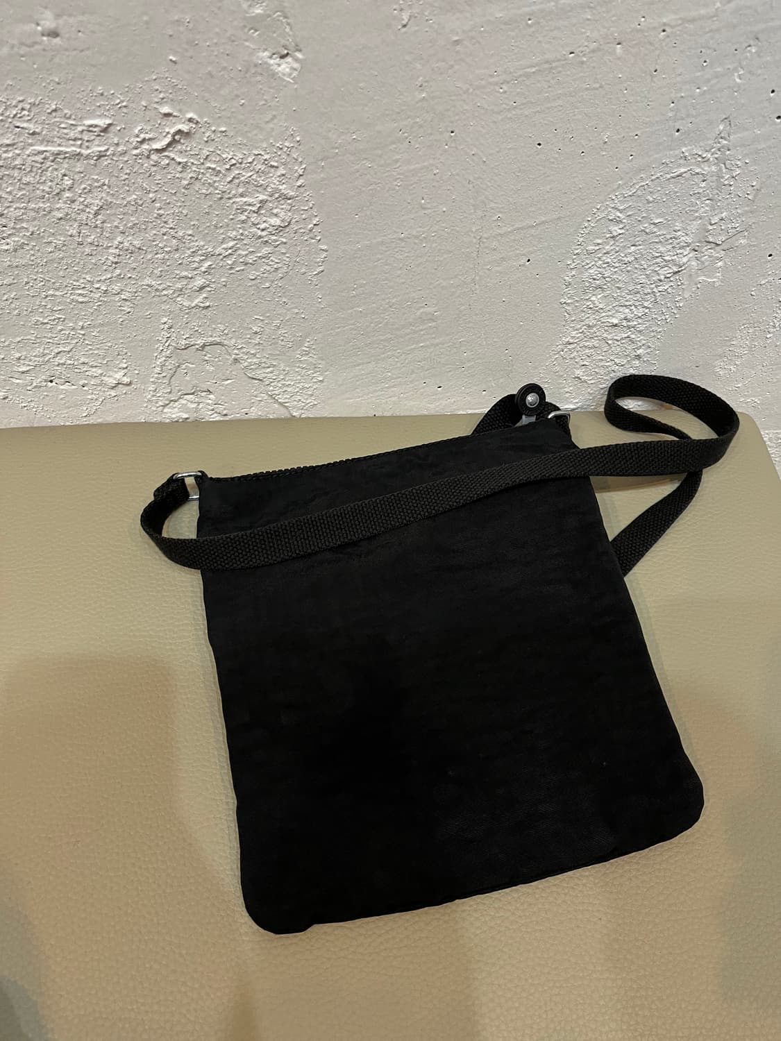 키플링 미니 크로스백 블랙 상품이미지3