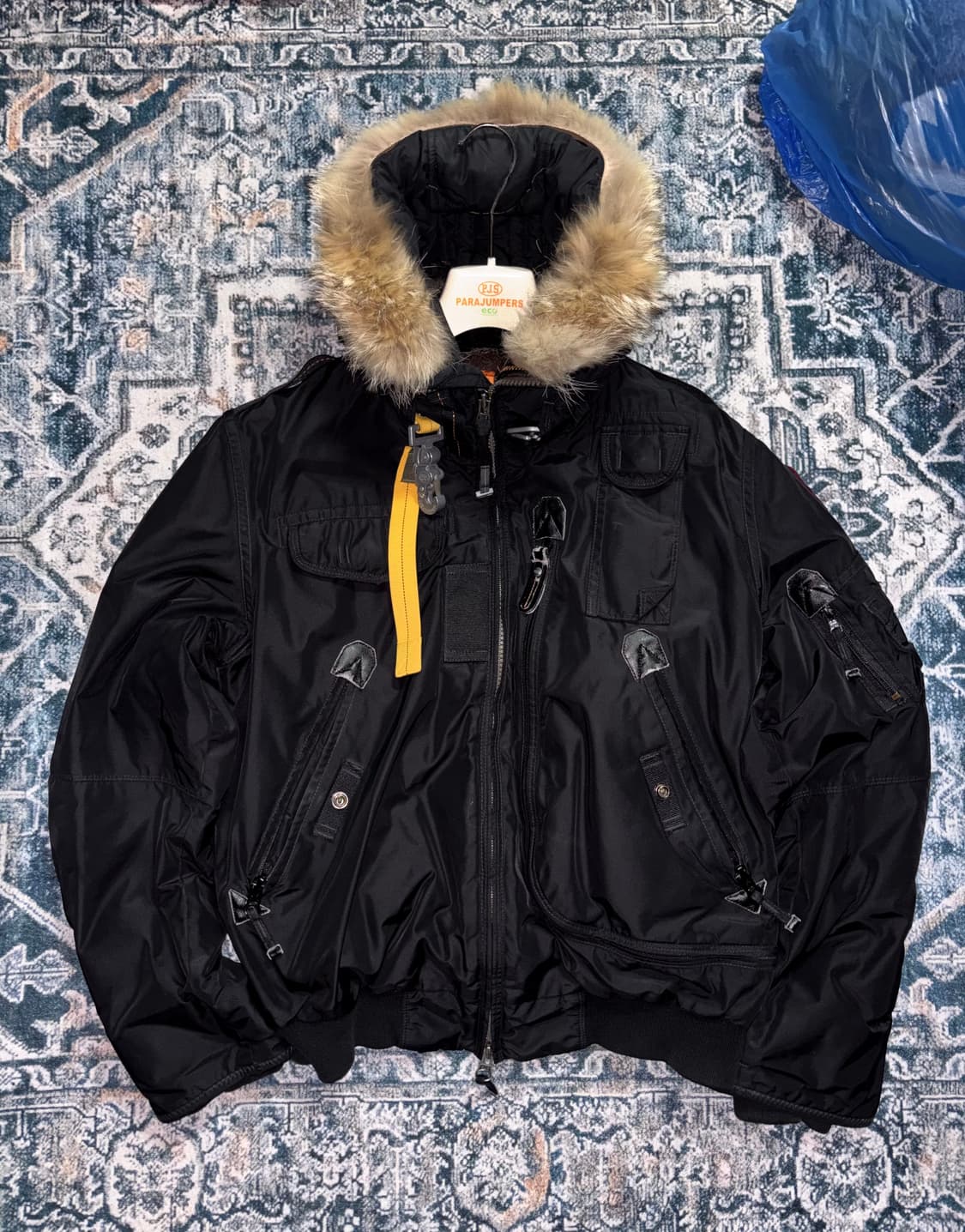 파라점퍼스 고비 L 블랙 패딩 백화점판 상품이미지1