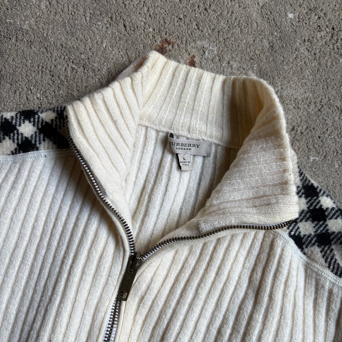 버버리 런던 2 way 메리노 울 집업 니트 상품이미지2