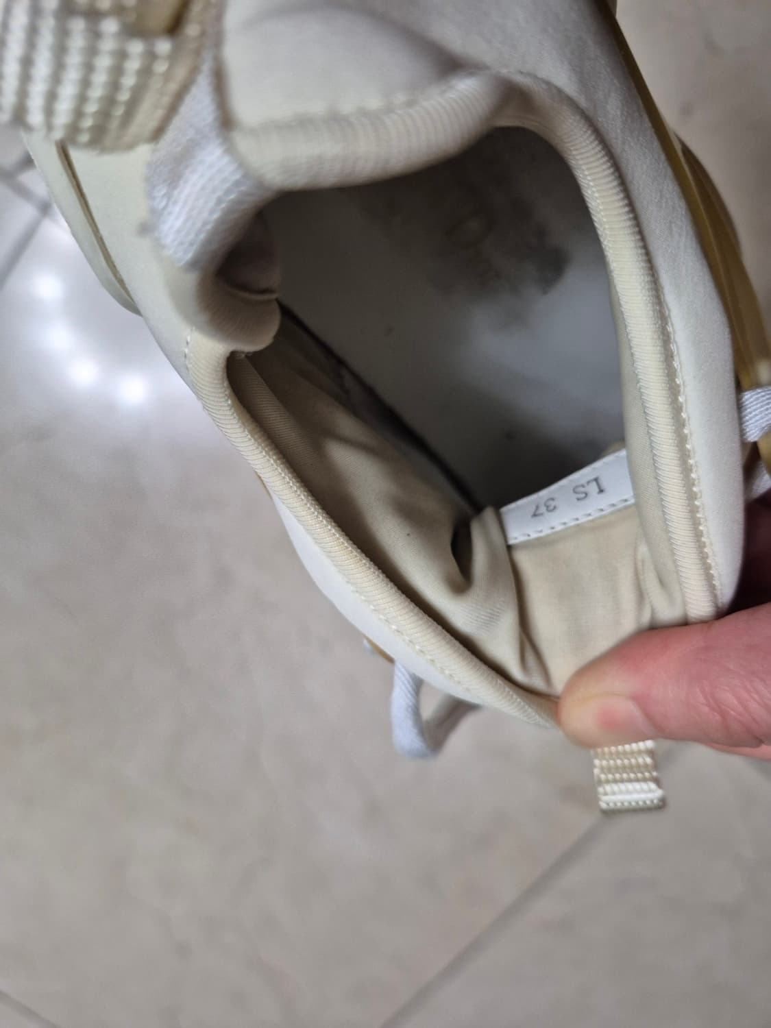 디올 디커넥트 스니커즈 37사이즈(235) 상품이미지6