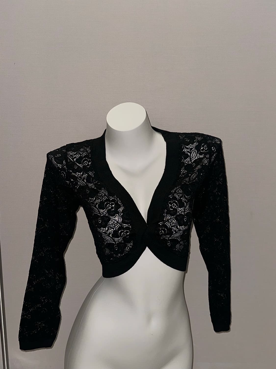 빈티지 레이스 크롭 블랙 가디건 상품이미지2