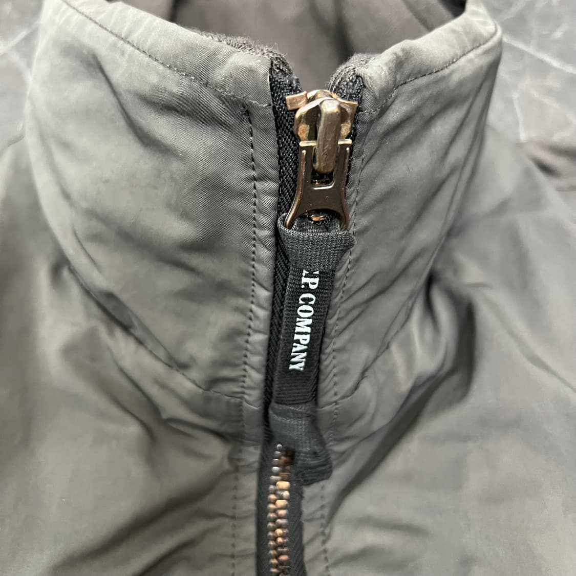 C.P CONPANY 씨피컴퍼니 렌즈 브라운 봄버 자켓 상품이미지6