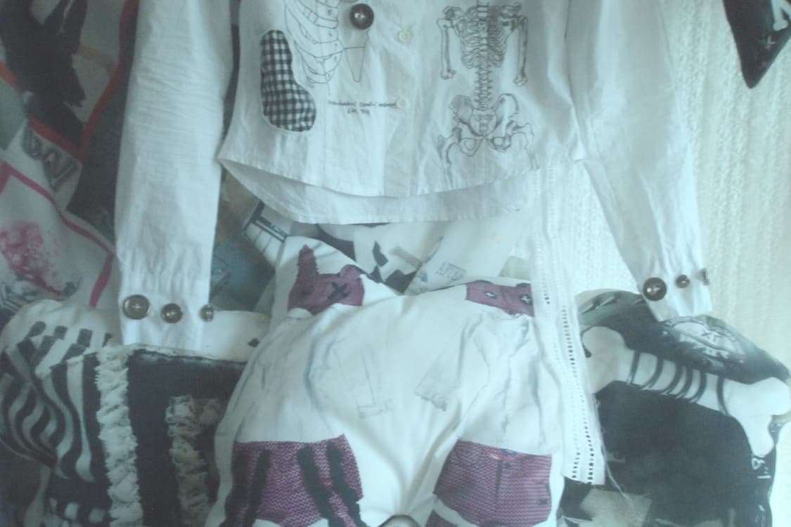 Gun brooch/Science anatomy hole shirt 상품이미지4