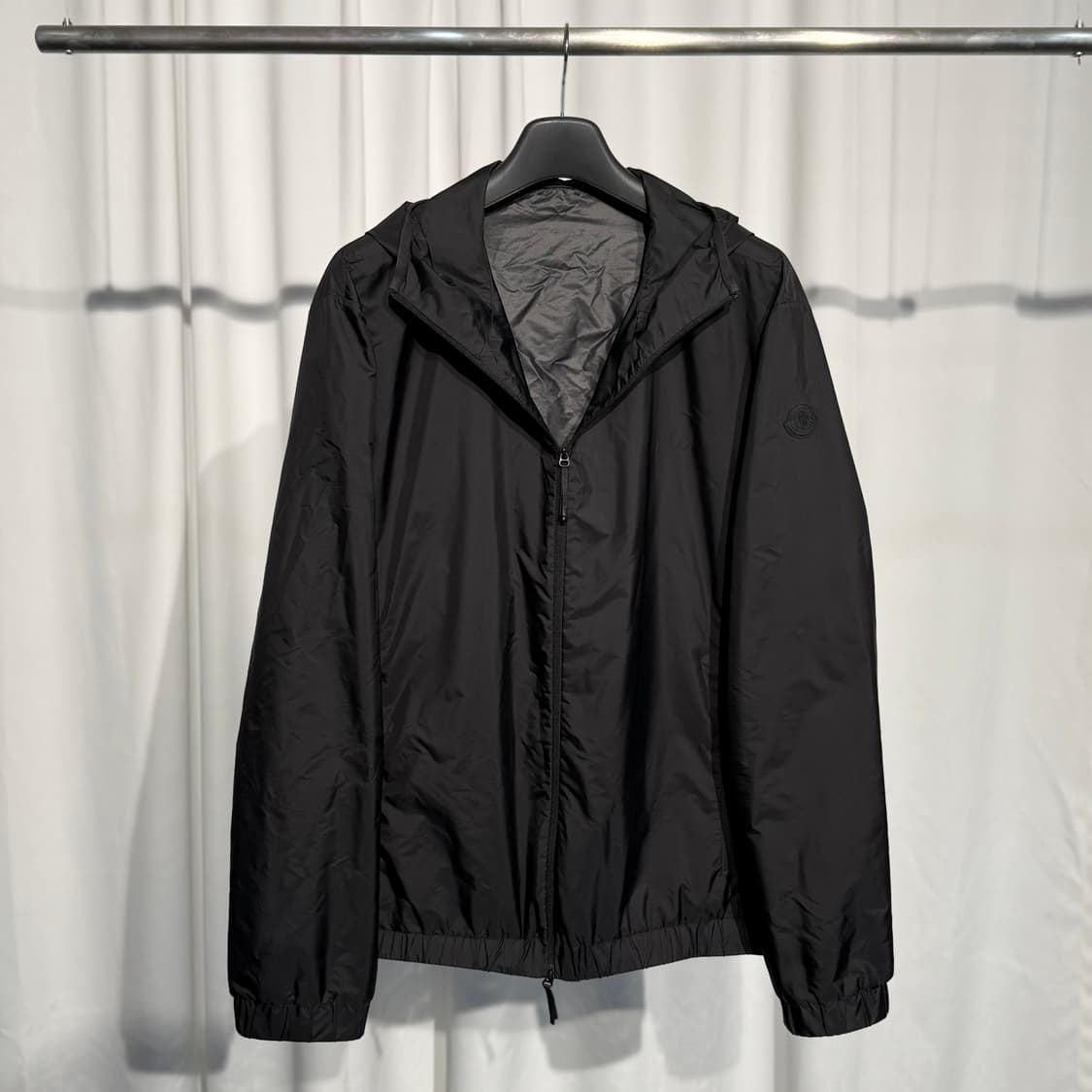 [정품] 몽클레어 알고비아 블랙와펜 바람막이 5사이즈 상품이미지2