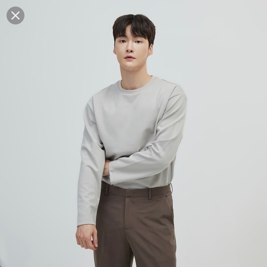 [새제품] 스파오 밀라노 긴팔 티셔츠 XL사이즈 상품이미지1