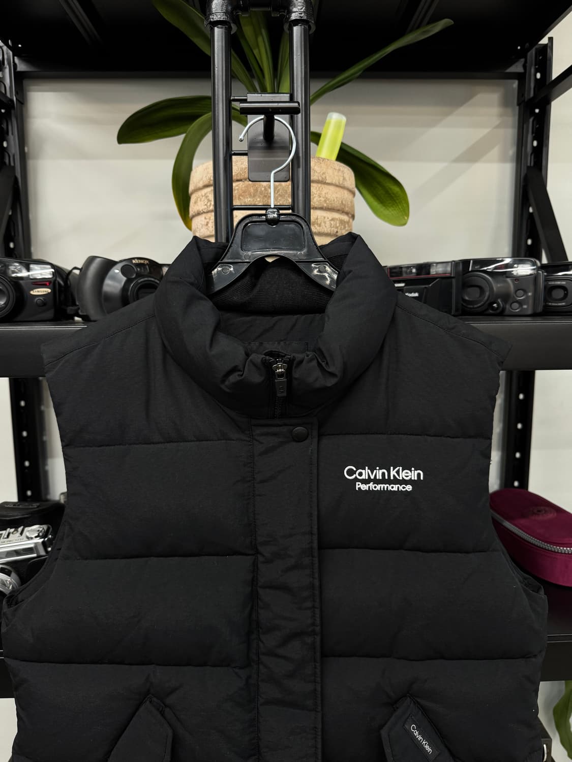 L 캘빈클라인 퍼포먼스 패딩 조끼 블랙 상품이미지2
